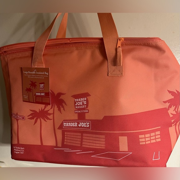 Trader Joe’s Peach Insulated Cooler Bag Limited Edition - Picture 4 of 4